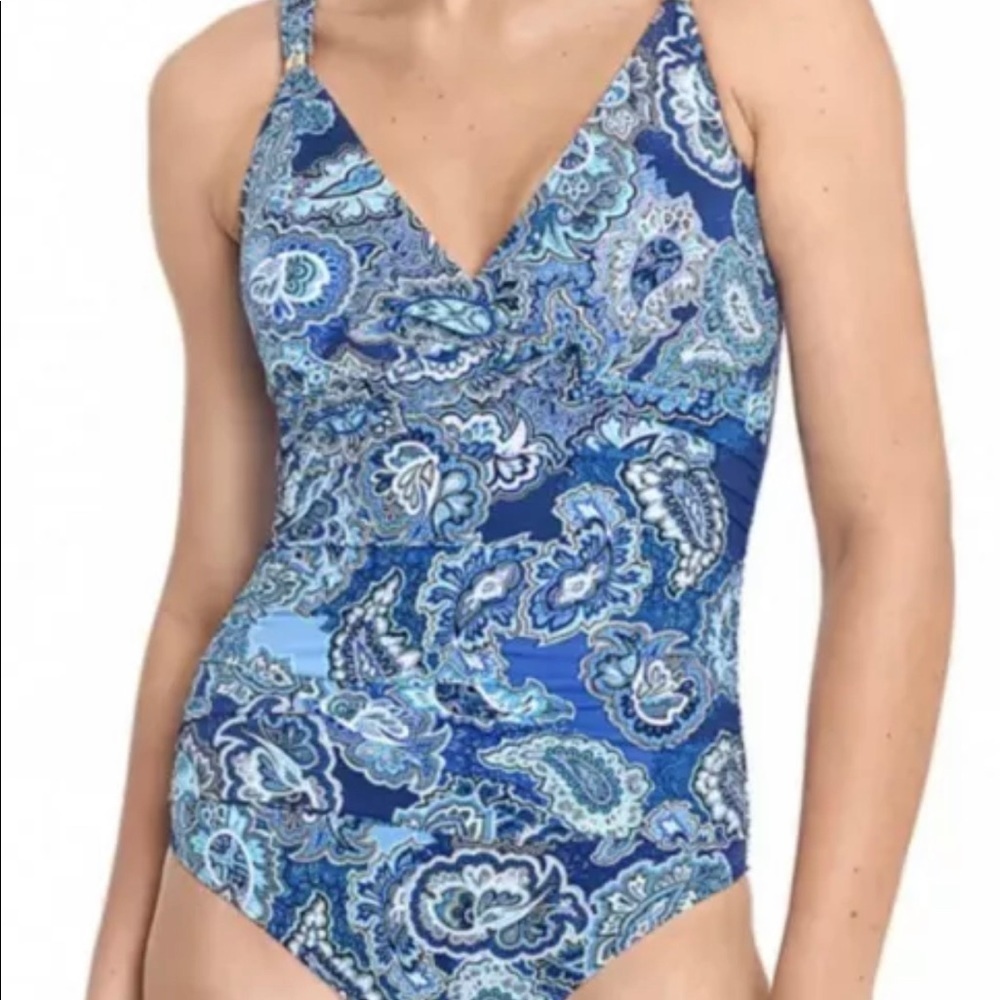 Ralph Lauren Paisley Twist One Piece Swimsuit Blue Size 6 slimming bathing suit